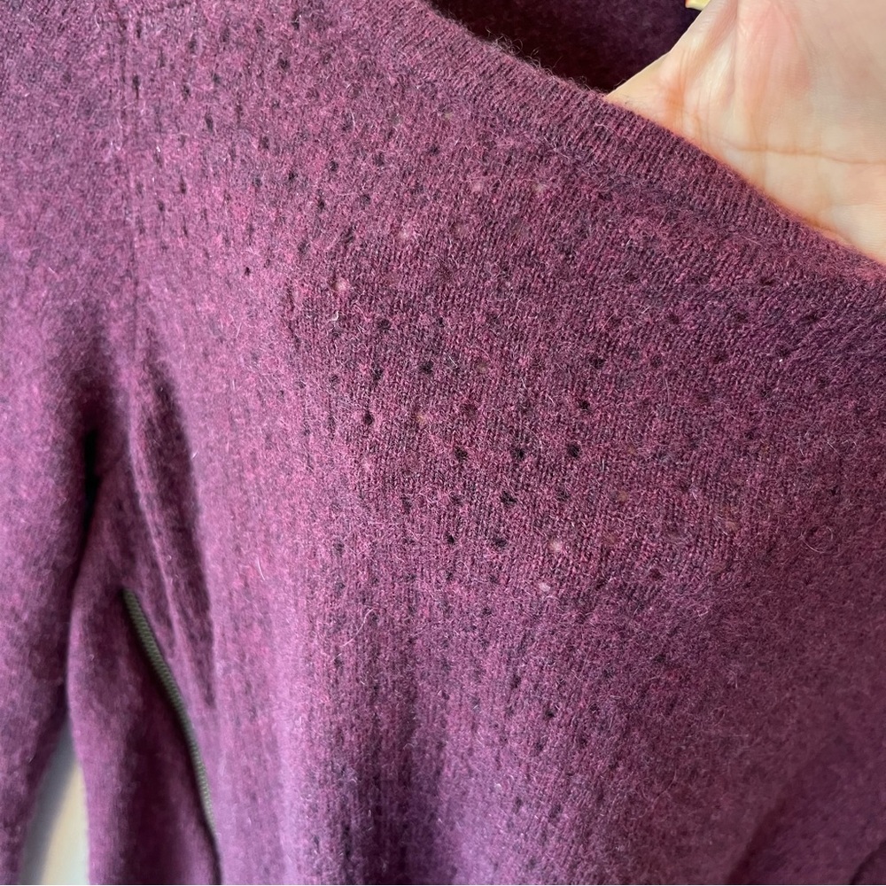 Wythe 100% Cashmere sweater Medium Purple Zipper detail Long sleeve Womens - Picture 6 of 6